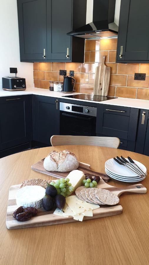 Finest Retreats - Blackbarn Wood Balsham エクステリア 写真