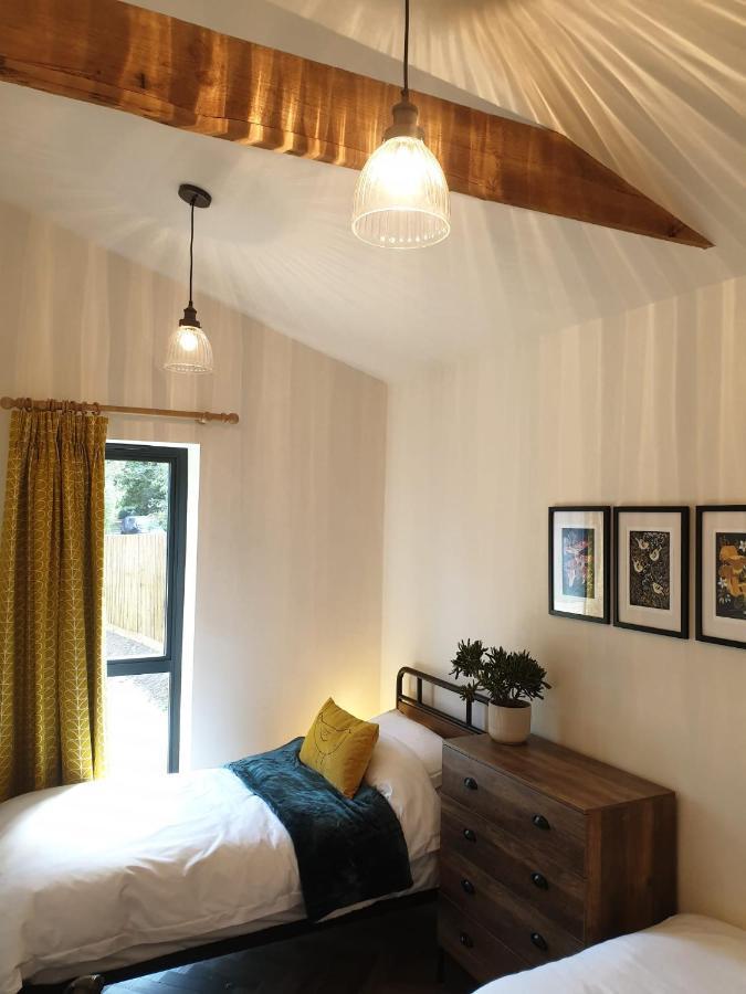 Finest Retreats - Blackbarn Wood Balsham エクステリア 写真