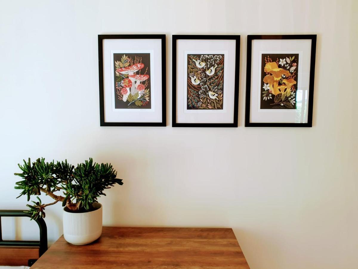 Finest Retreats - Blackbarn Wood Balsham エクステリア 写真