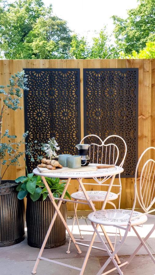 Finest Retreats - Blackbarn Wood Balsham エクステリア 写真