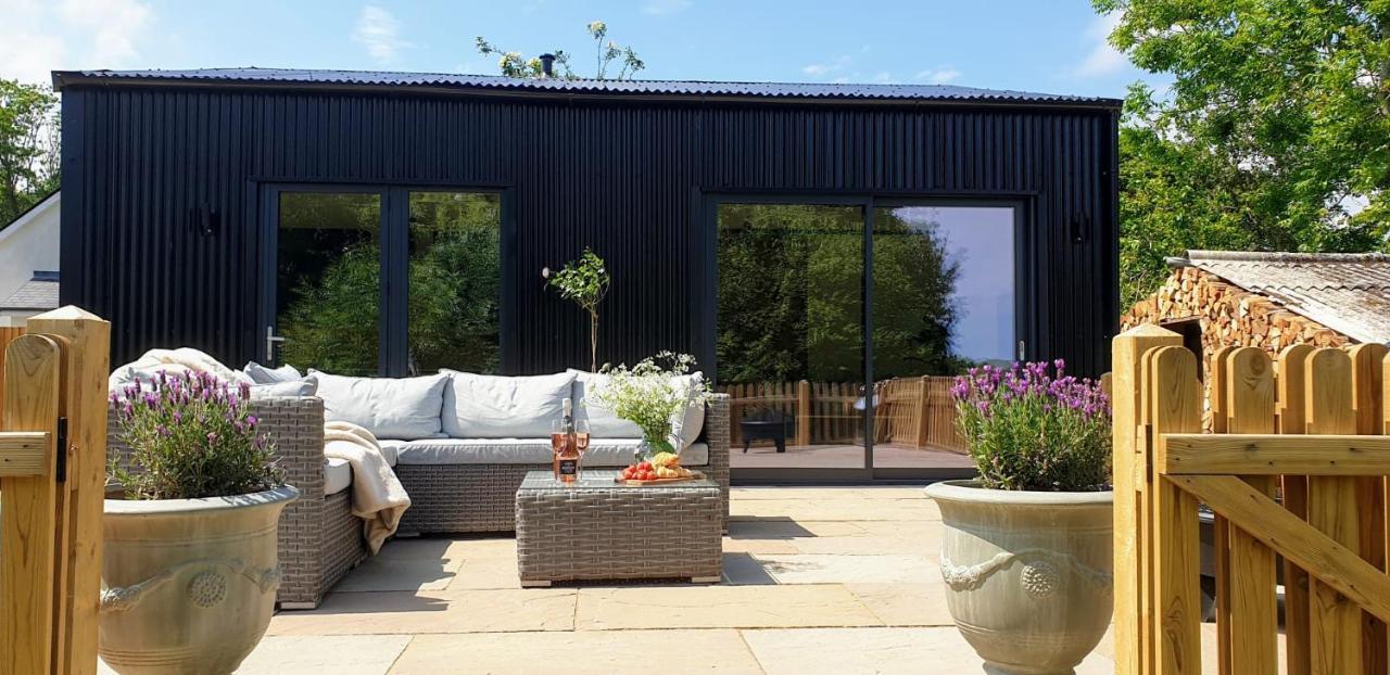 Finest Retreats - Blackbarn Wood Balsham エクステリア 写真